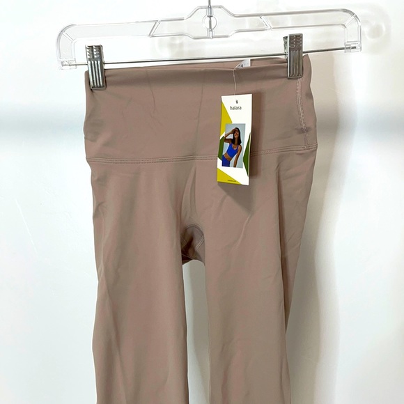 Halara “Align-like” leggings - Picture 3 of 3